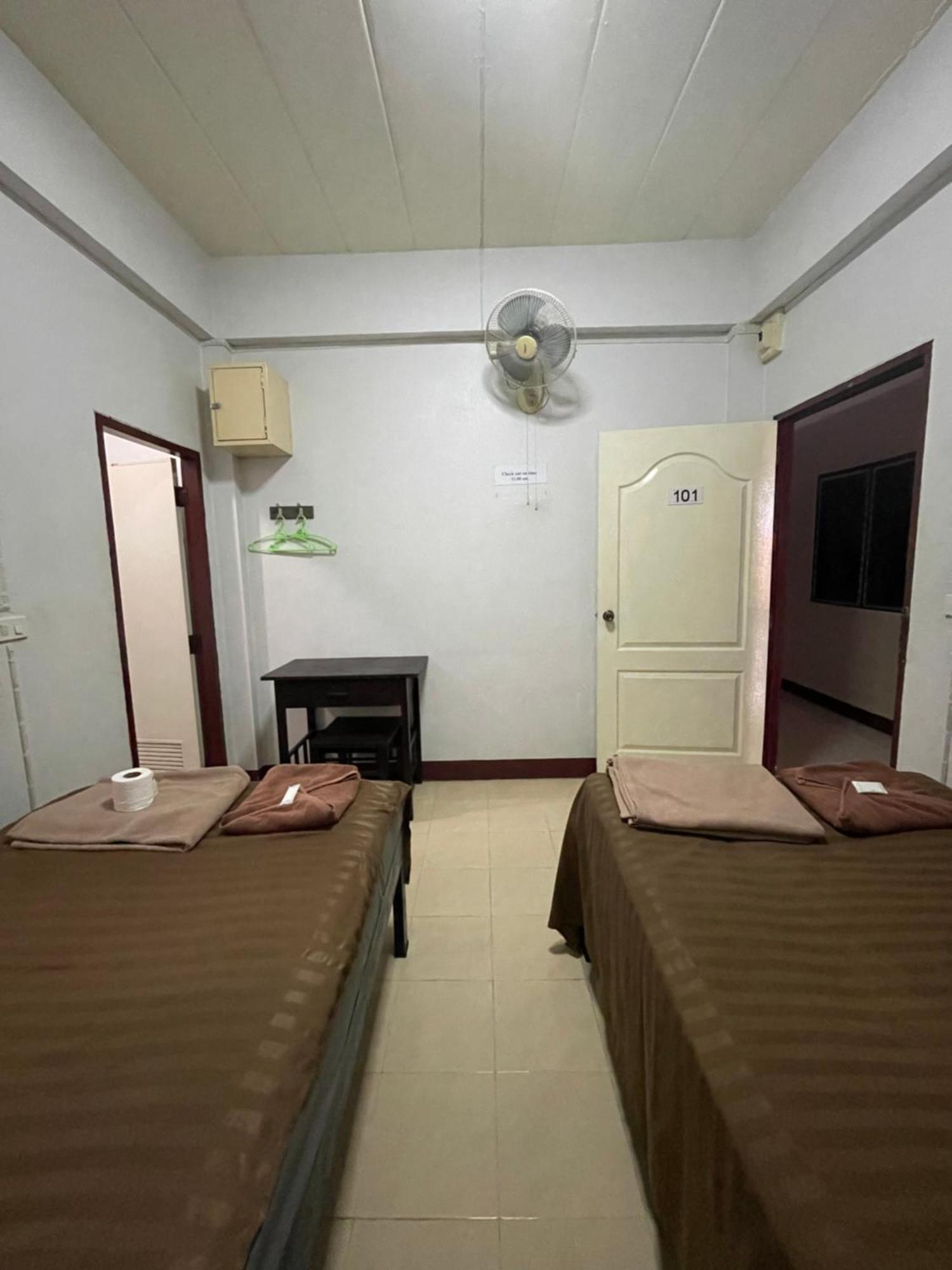 Jj Guesthouse Csiangmaj Kültér fotó
